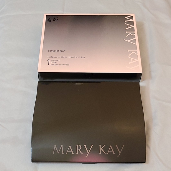 Mary Kay Other - Mary Kay Compact Pro